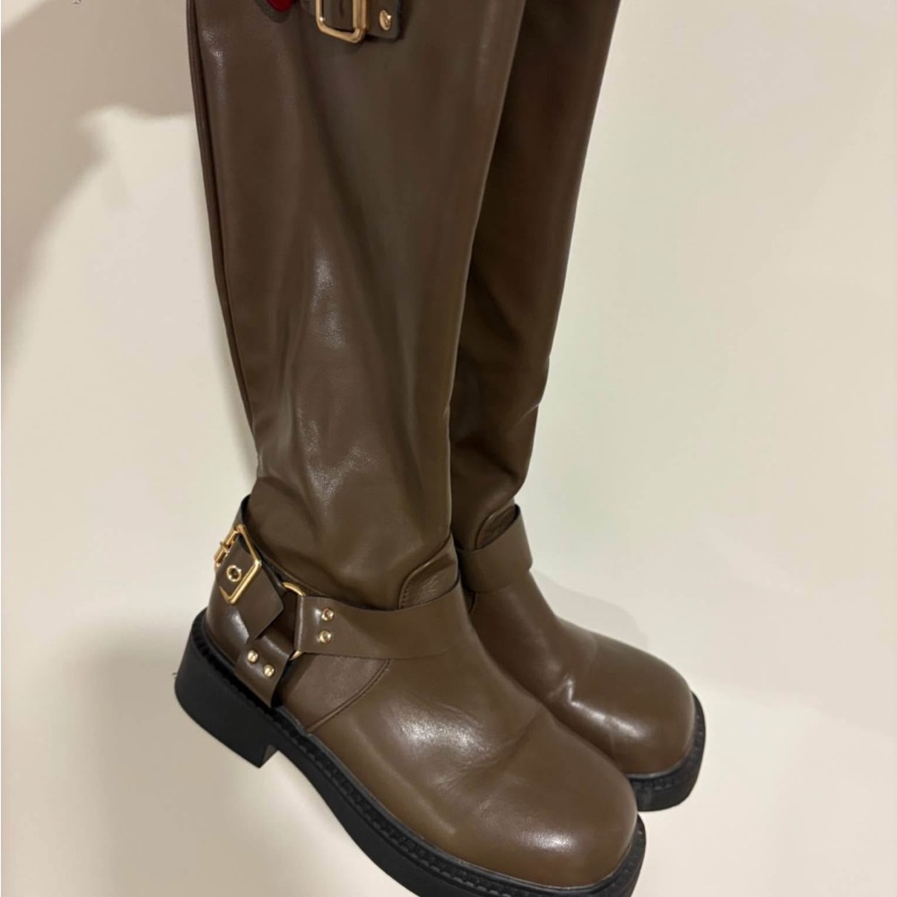 SHEIN Brown Heeled Boots with Gold Buckles